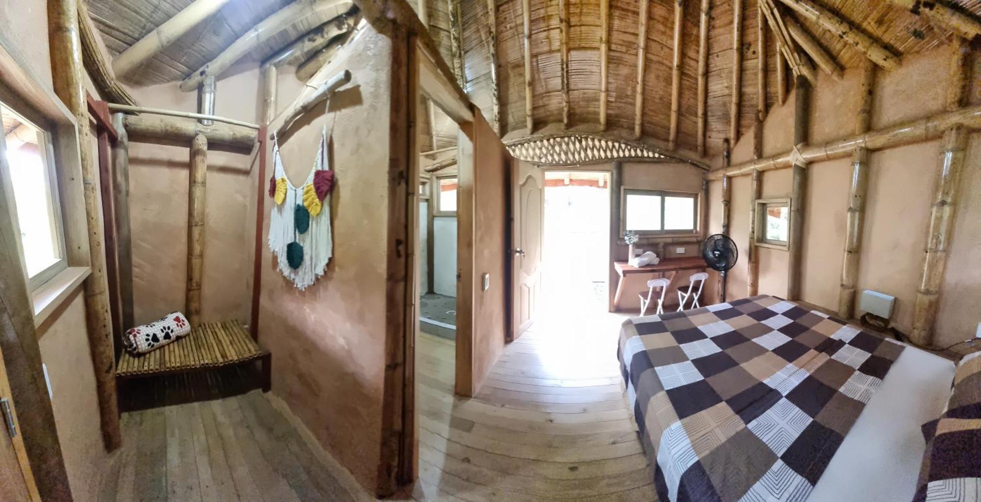 La Perla Negra - Black Pearl Eco Hostel San Rafael  Room photo